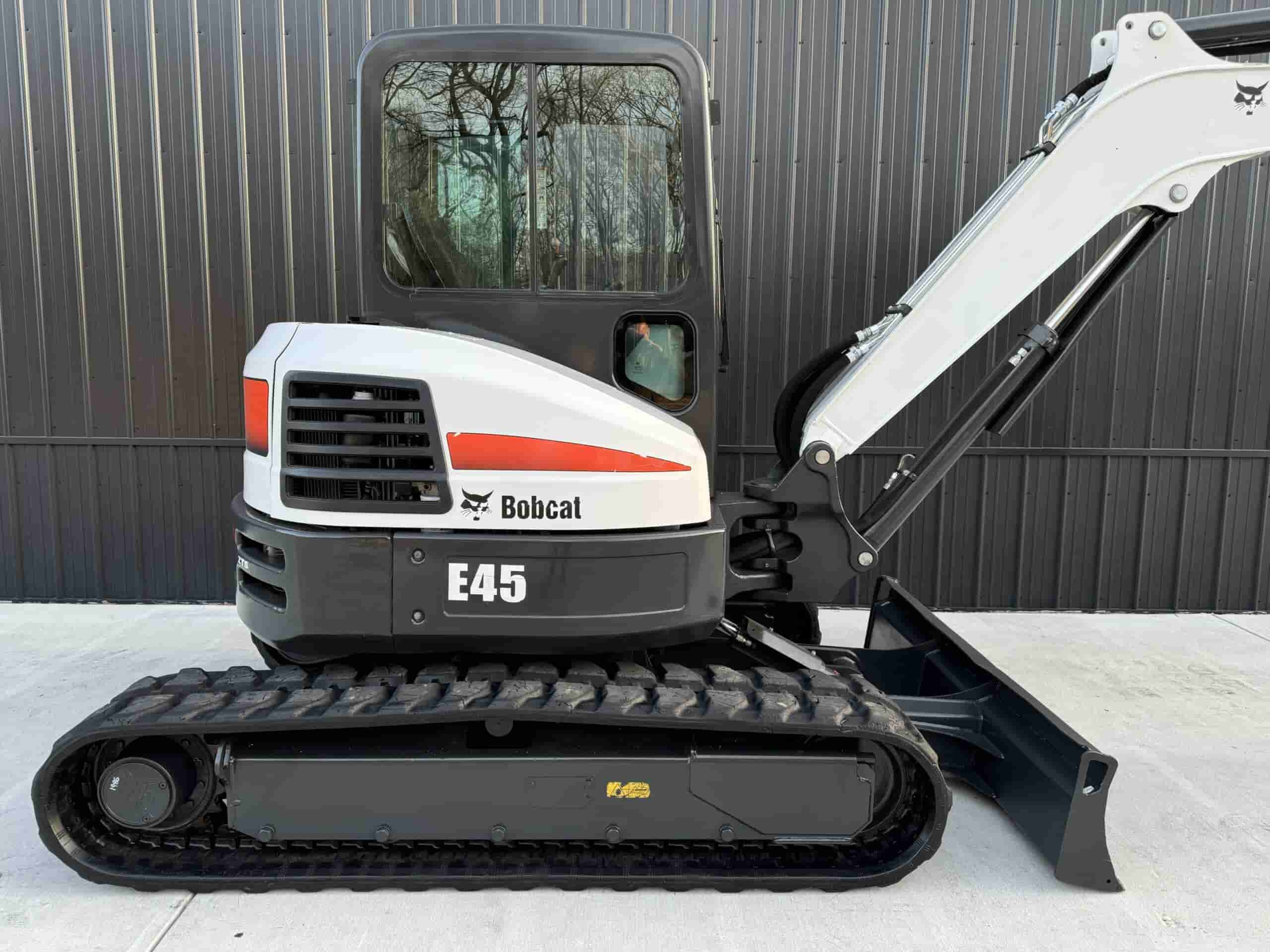 2017 BOBCAT E45 CLEAN
